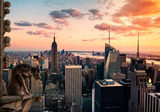 Selbstklebende Fototapete - New York: Die Wolkenkratzer und der Sonnenuntergang